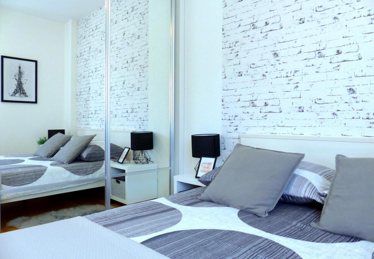 Iris Beach Apartments Kaštela Esterno foto