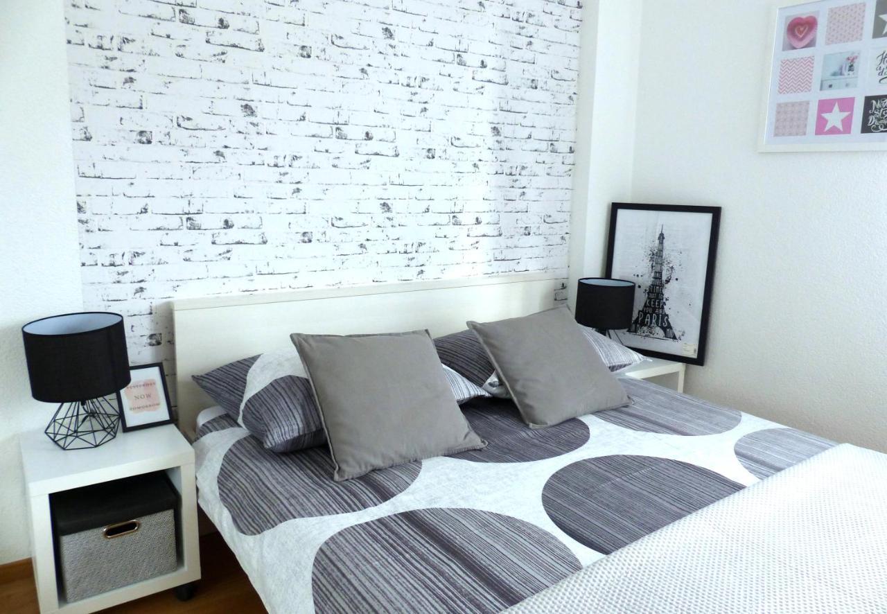 Iris Beach Apartments Kaštela Esterno foto