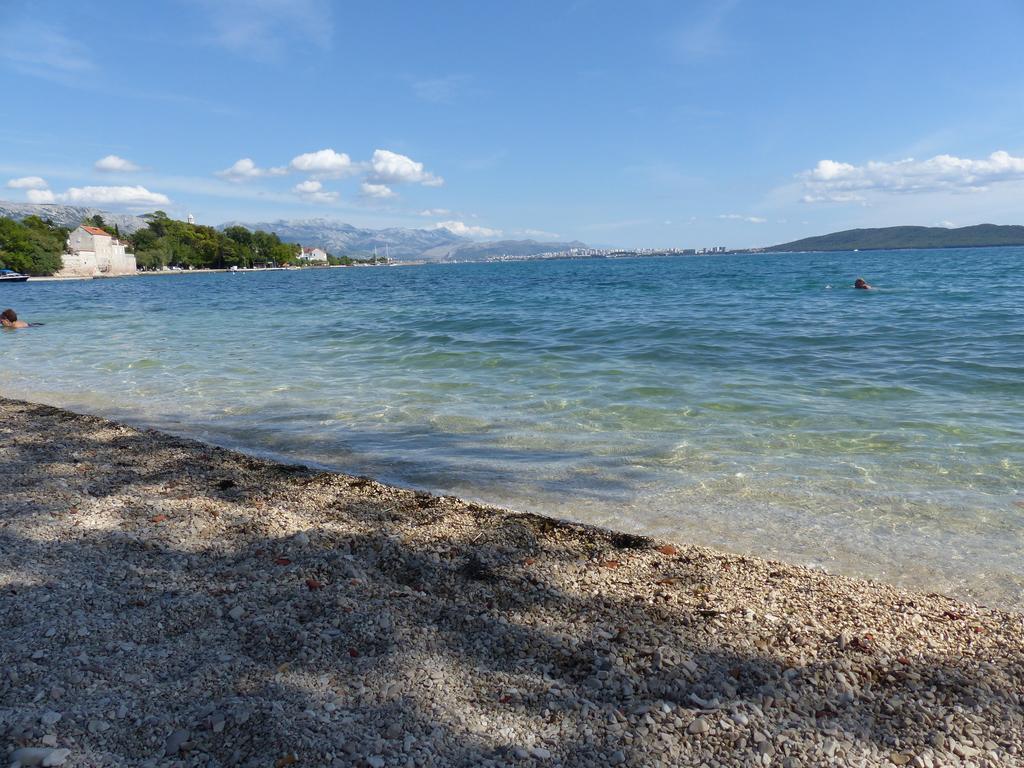Iris Beach Apartments Kaštela Esterno foto