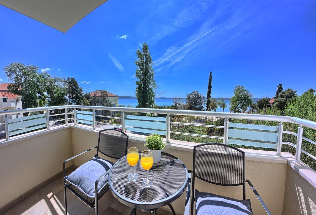 Iris Beach Apartments Kaštela Esterno foto