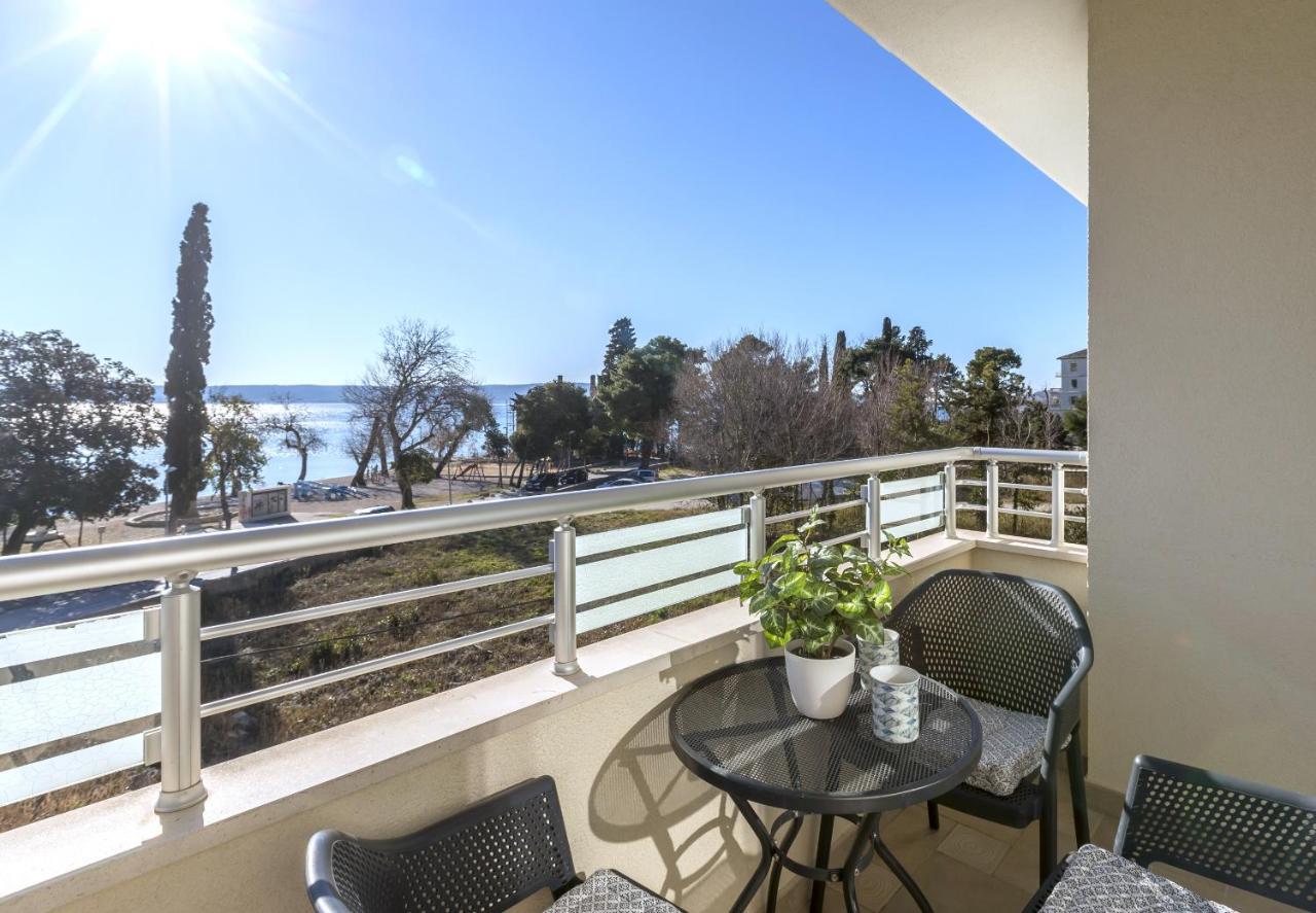 Iris Beach Apartments Kaštela Esterno foto